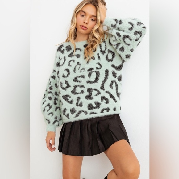 NIP-Mint Animal Print Fuzzy Knit Long Sleeve Sweater - Picture 6 of 11